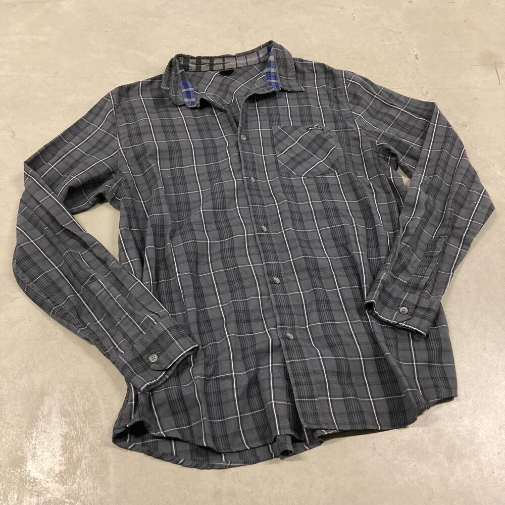 Y2K plaid Oakley button up shirt
